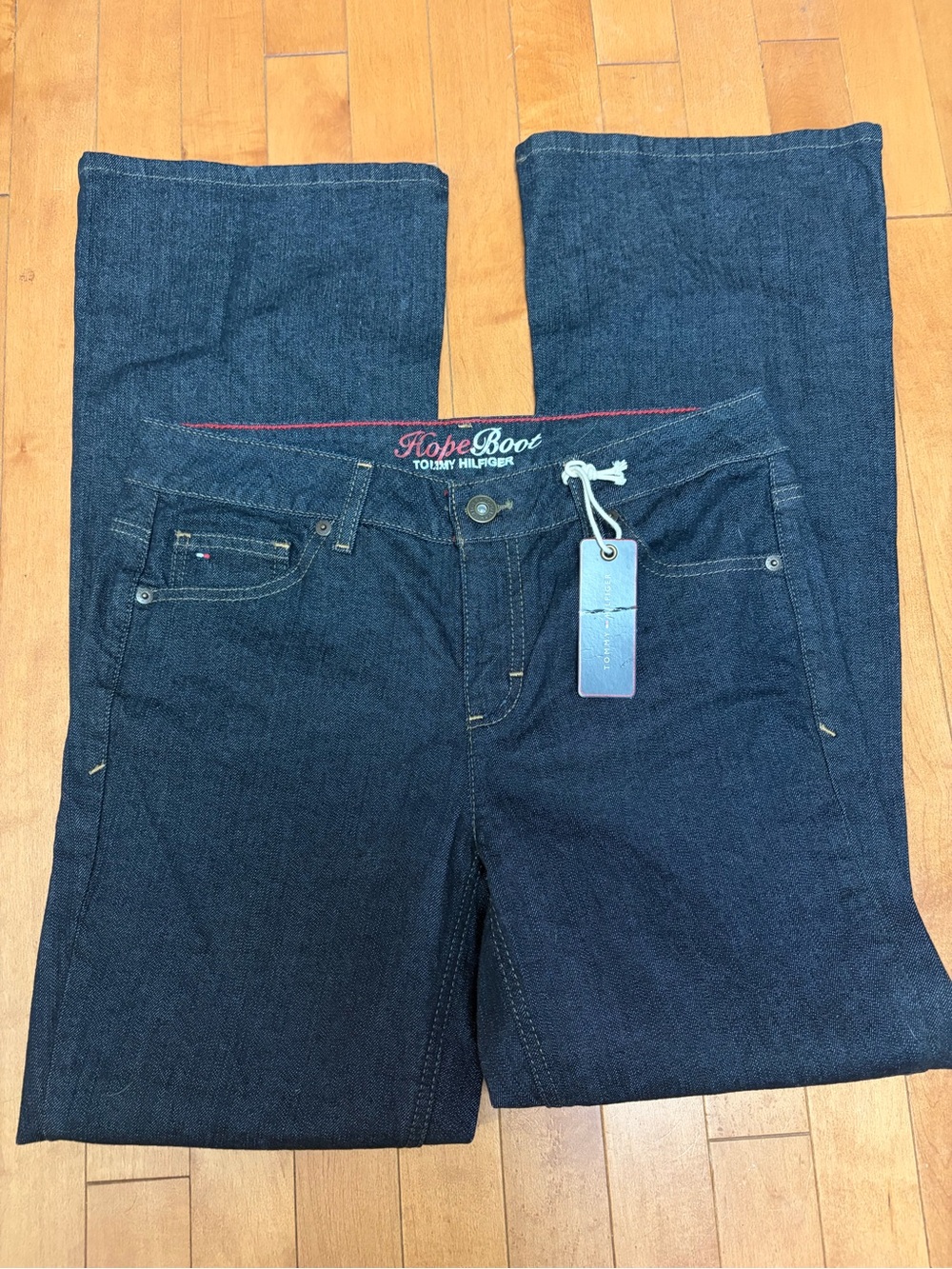 Tommy Hilfiger Women’s Size 6 Hope Bootcut Jeans in Dark Blue Denim Classic Rise